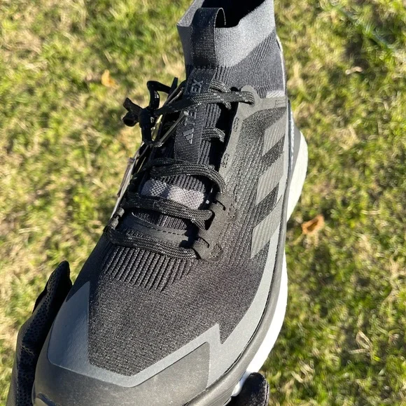 Size 10.5 Men’s Adidas Terrex Hiker Boost New - Picture 3 of 8